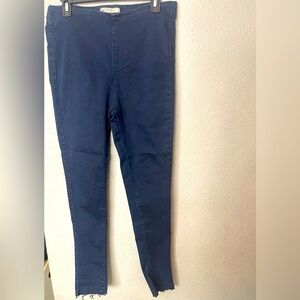 Free peoples dark blue jeans size 29